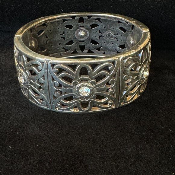 Belmonte Wide Hinge Cuff Openwork Silver Retired Rhinestone Magnetic Clamper EUC - Picture 2 of 7